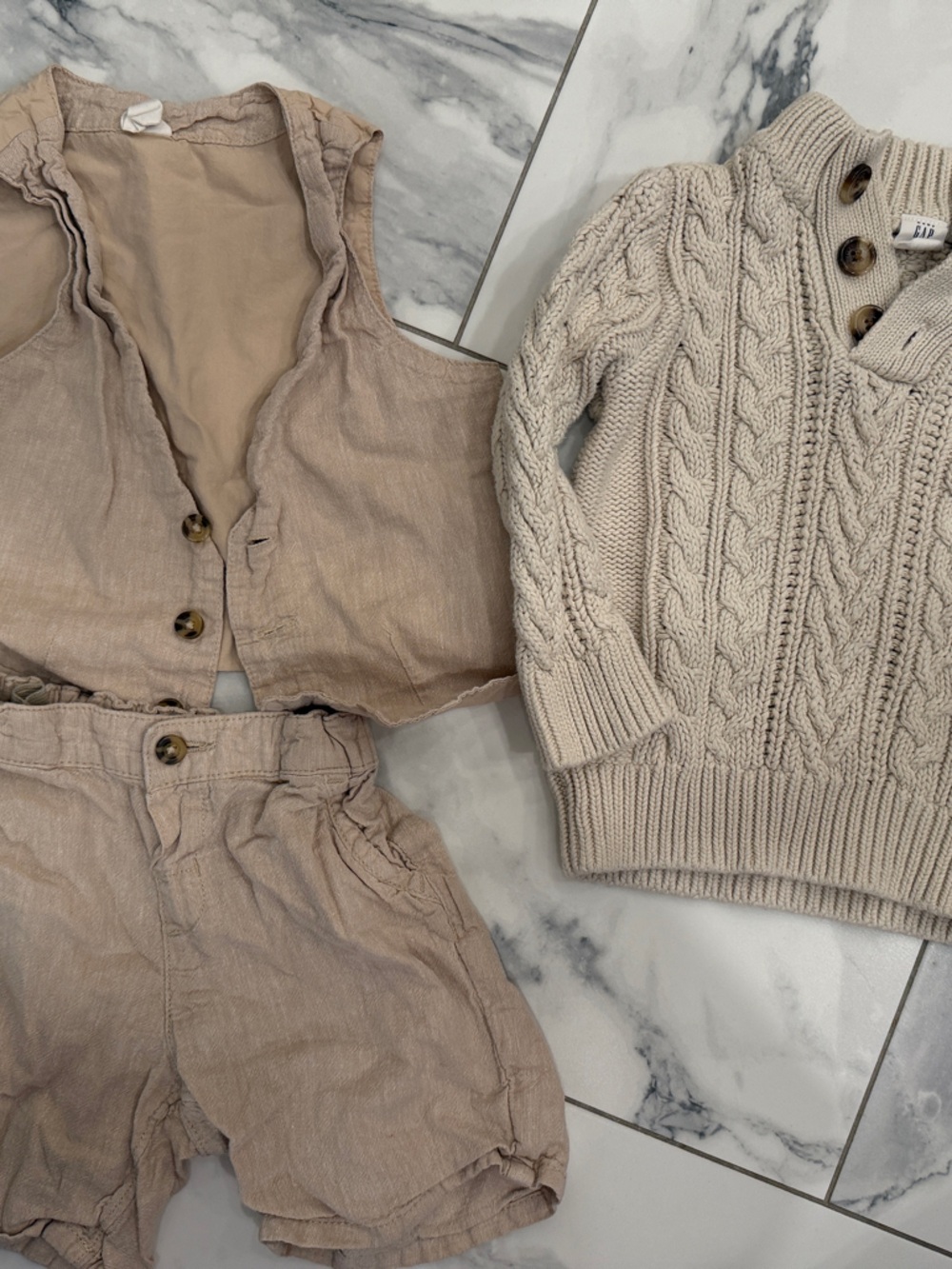 2T formal GAP Knit Sweater vest short set